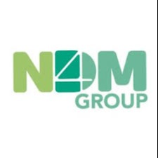 4NDM