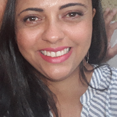 Tatiana  Alves 