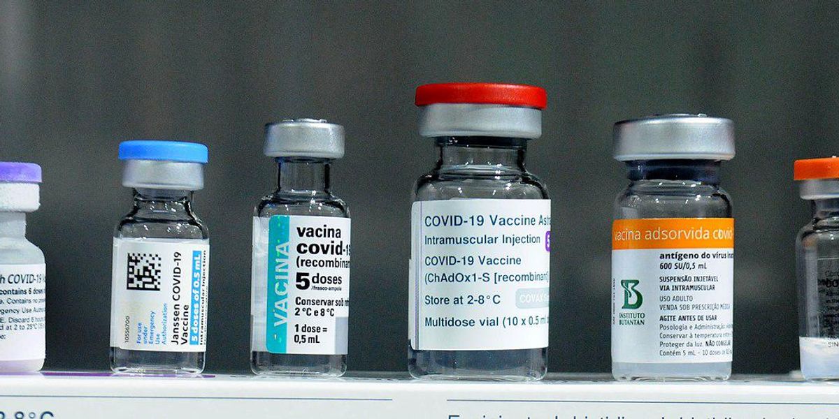 COVID-19 Vaccir
Intramuscular Inject

COVID-19 Vaccine sins
(ChAGOX1-S [rec

ws x
| Store at 2-8°C

  

   
    
    
  
  

 

Via STARA

    

Multidose vial (10 x