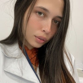 ANA BEATRIZ LINHARES GUSMÃO