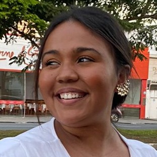 Izaura Almeida