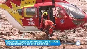 Corpo de Bombeiros faz resgate dramático de vítimas do rompimento de  barragem - YouTube