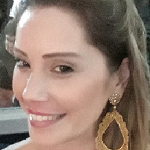 Luciana  Carvalho 