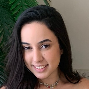 Ana Carolina Oliveira