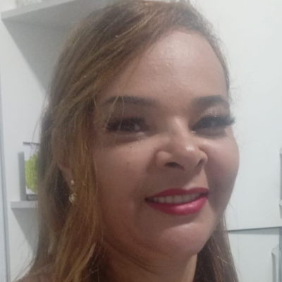 Edsângela Cristina Santiago Santos