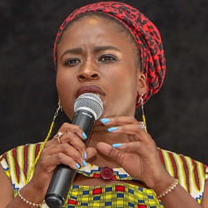 Yanela Ncetani