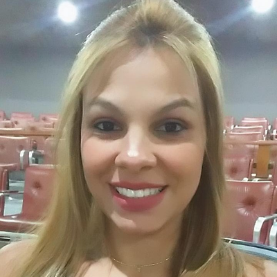 Juliana Pontes