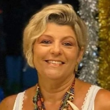 Hélida  Gonçalves Bueno 