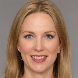 Kirsten Halkjær