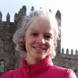 Fernanda Veppo Cardoso da Silva Araujo