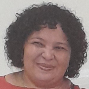 Tânia Souza