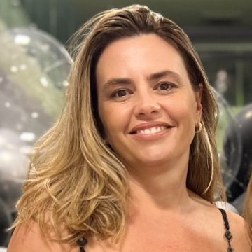 Lucia Helena Lazzuri