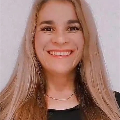 Mónica Menezes