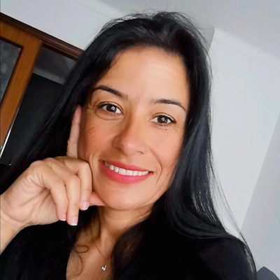 Marcia  Santos 