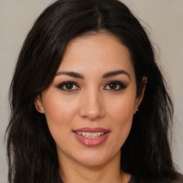 Samira Amrani