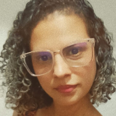 Emanuelle de Souza Vieira
