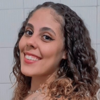 Maria  Oliveira