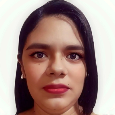 Stefanie Paola Bravo Espinoza