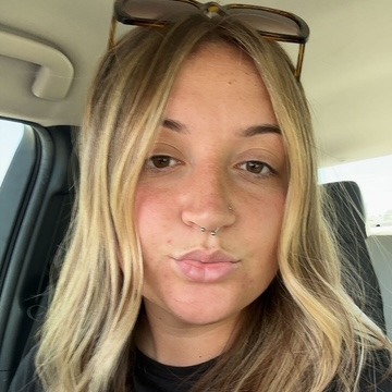 Leia Simmons
