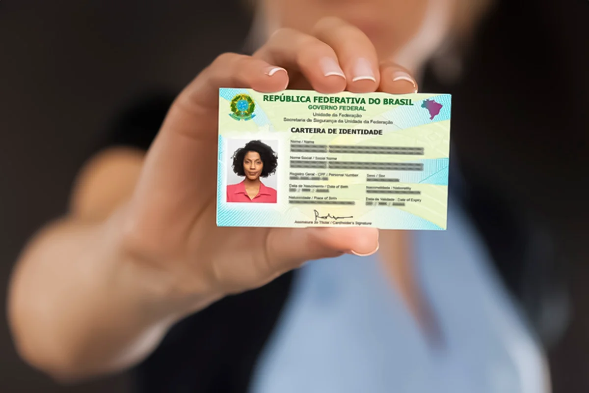 r A
REPUBLICA FEDERATIVA DO BRASIL

PY
LI |

y

CARTEIRA DE IDENTIDADE