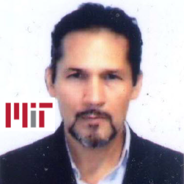 LUCIANO RUIZ