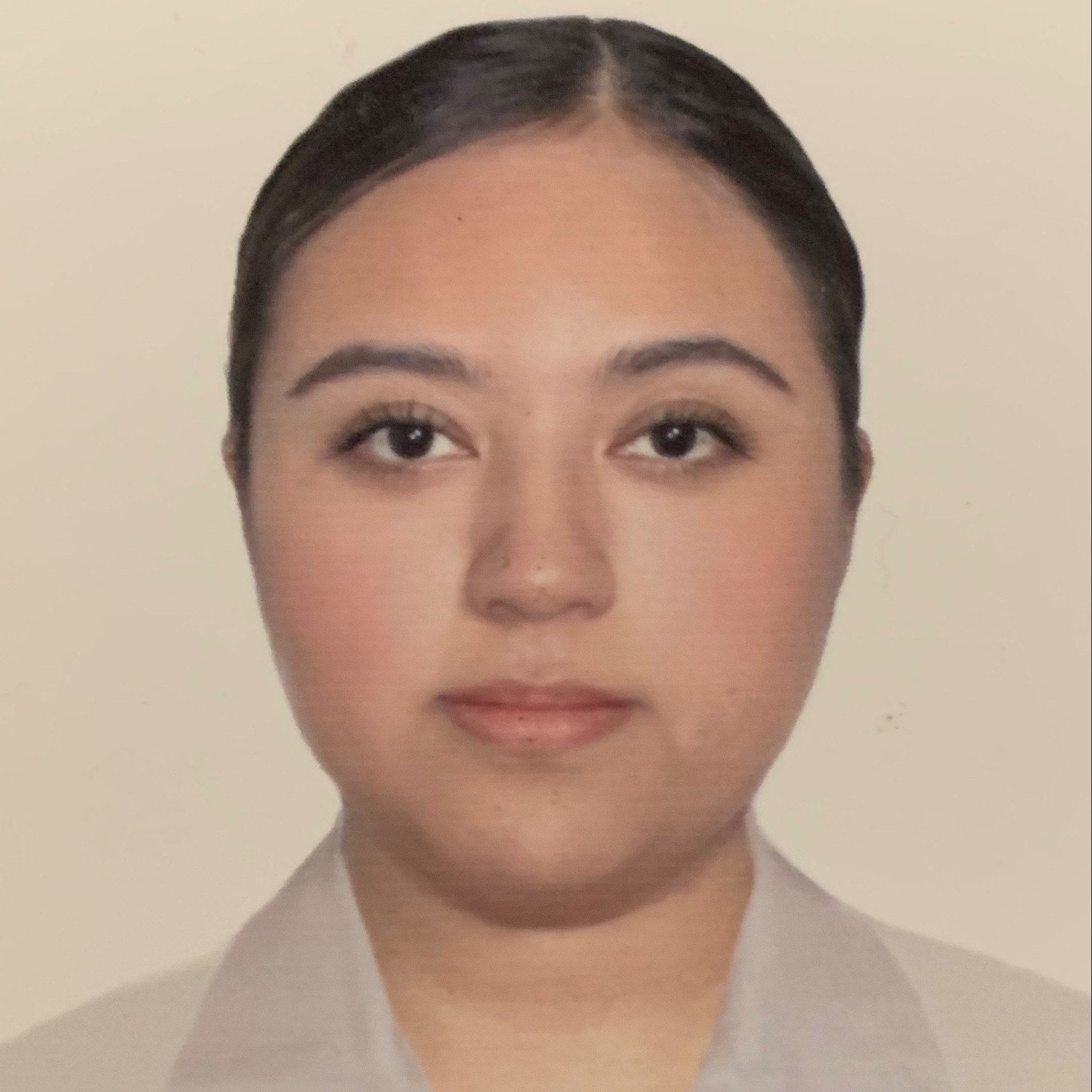 Nadia Raya 
