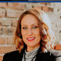 Jennifer Lavering
