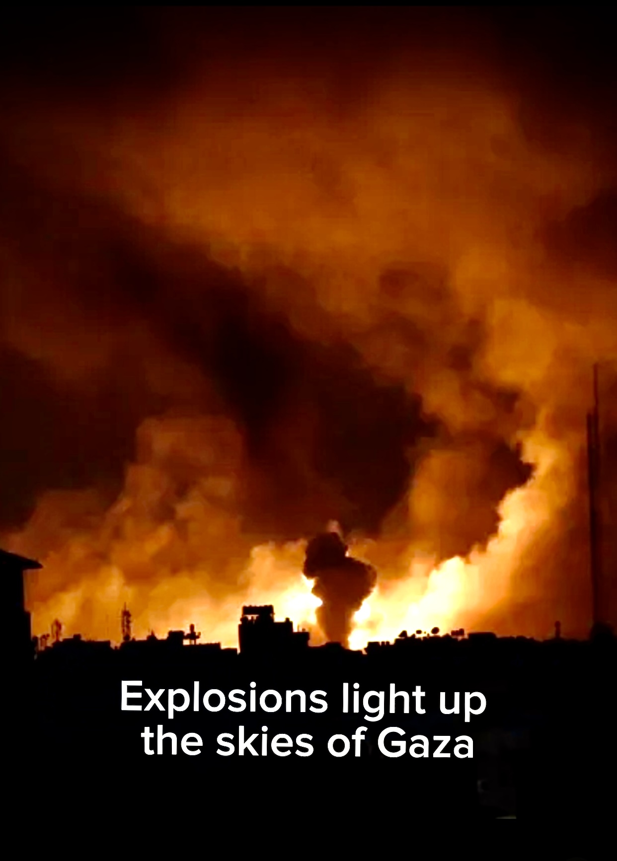 Explosions light up
the skies of Gaza