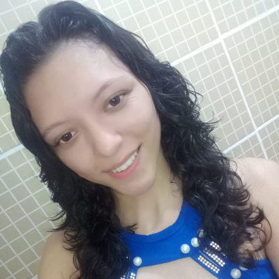 Letícia Dias