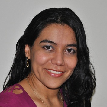 Adriana Yáñez