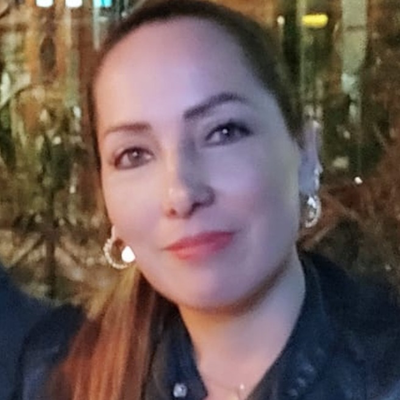 Adriana Janeth Buenaño E