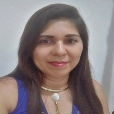 Maureen Patricia Núñez .  Abogada y Notaria Pública