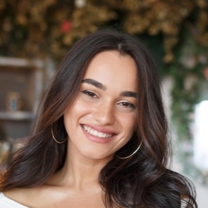 Lara Vc c