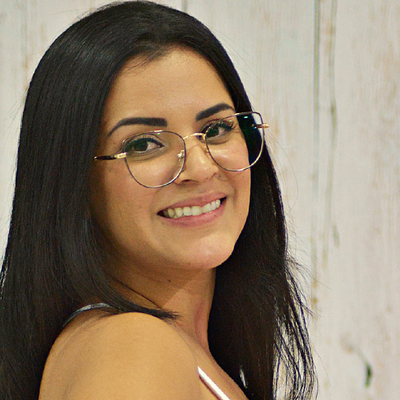 Camila Gomes