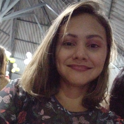 Elizangela Oliveira