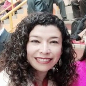 Elizabeth Hernández 