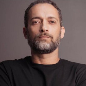CARLOS EDUARDO Ferreira Coutinho